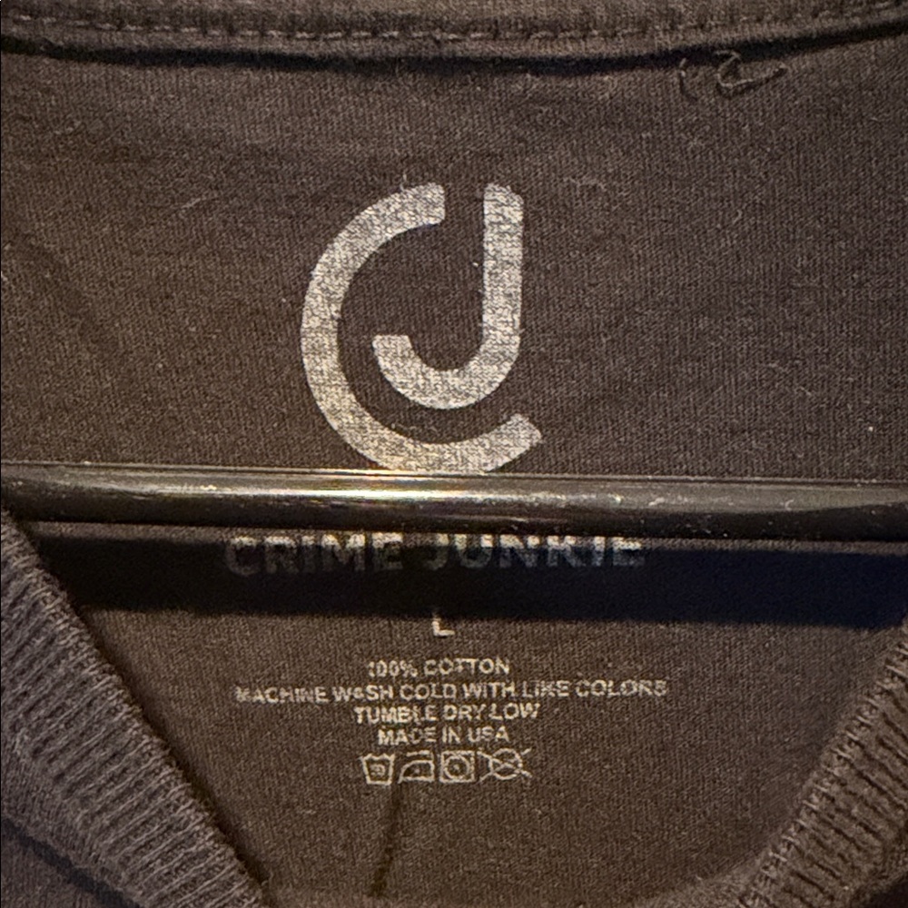 Women’s crime junkie tee! - Picture 2 of 3